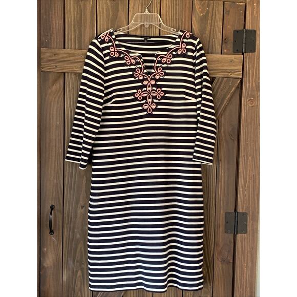Talbots Embroidered Neckline Shift Dress Womens Size M Navy White - Picture 1 of 9